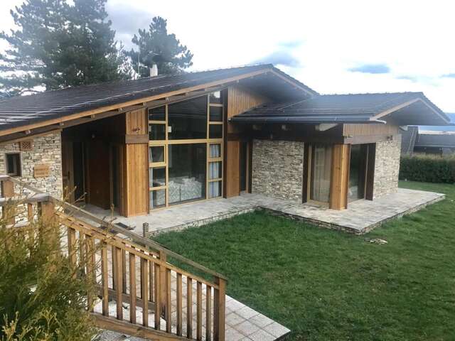 Шале Pirin Golf Villa Emila Банско-4